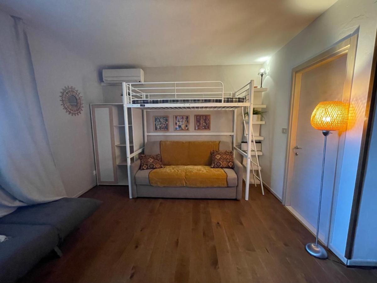 דירות ליגננו סביאדורו Loft Elegans מראה חיצוני תמונה
